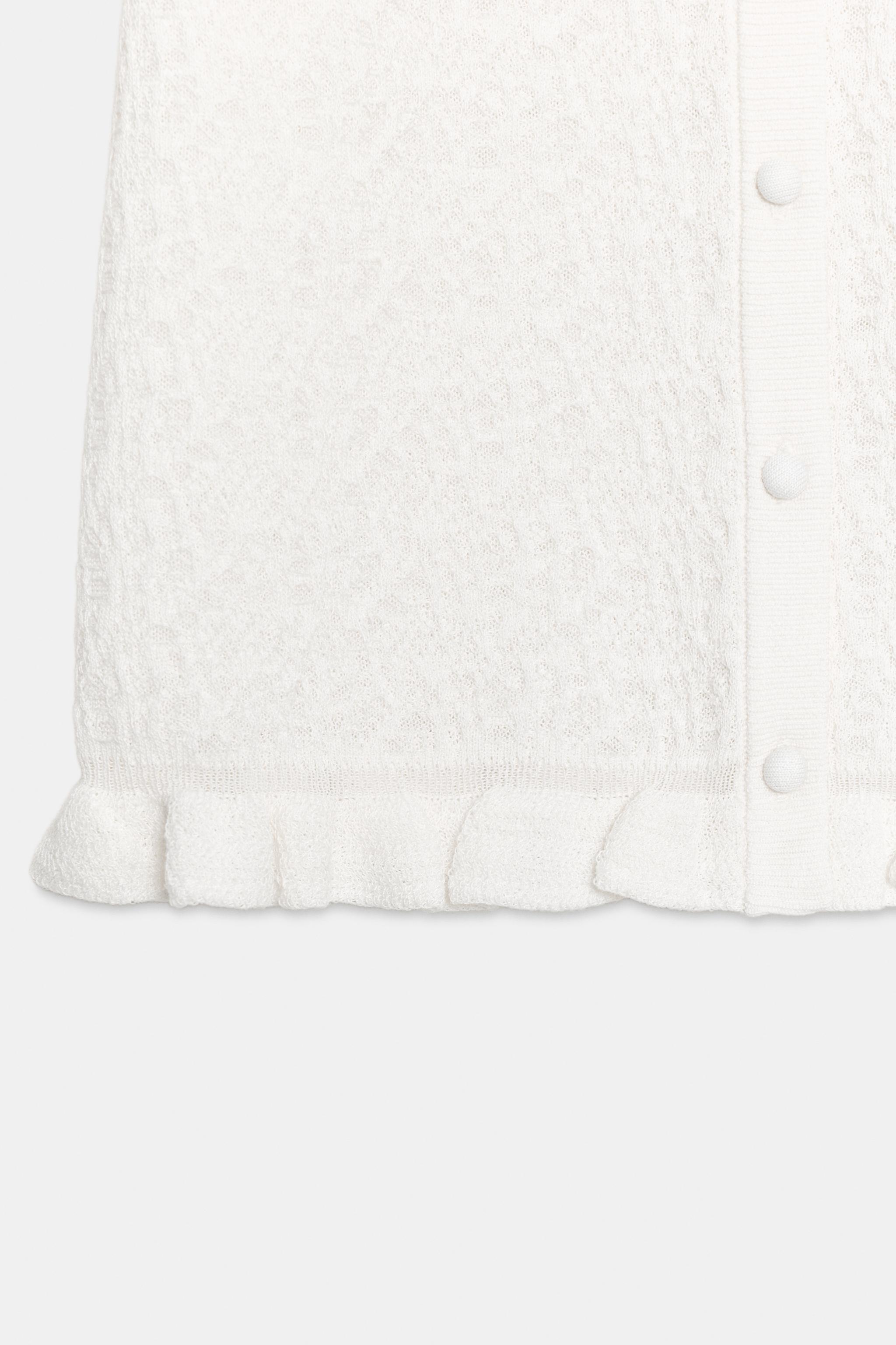 RUFFLED TEXTURED KNIT CARDIGAN